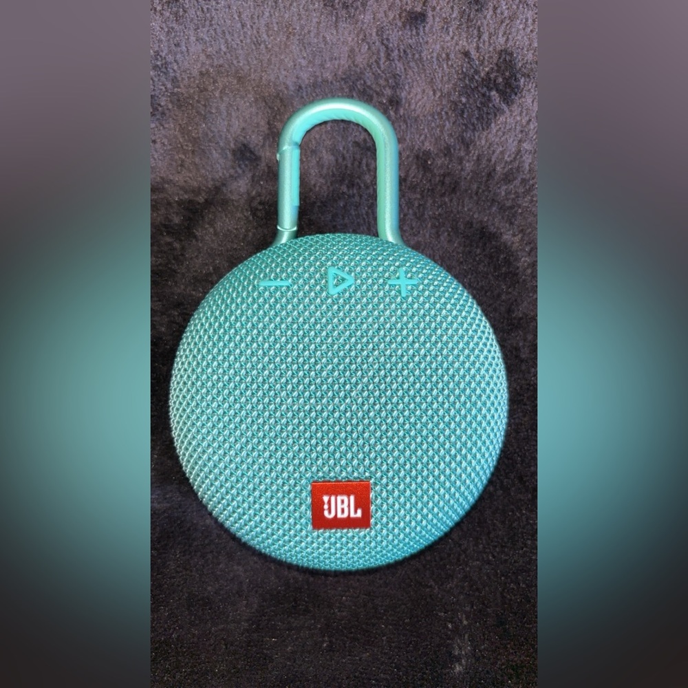 JBL Clip 3 River Teal Bluetooth Speaker